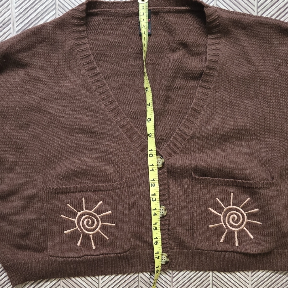 Cropped Brown Cardigan Sweater Embroidered Sun Pockets V-Neck Button Front Large - Picture 9 of 15